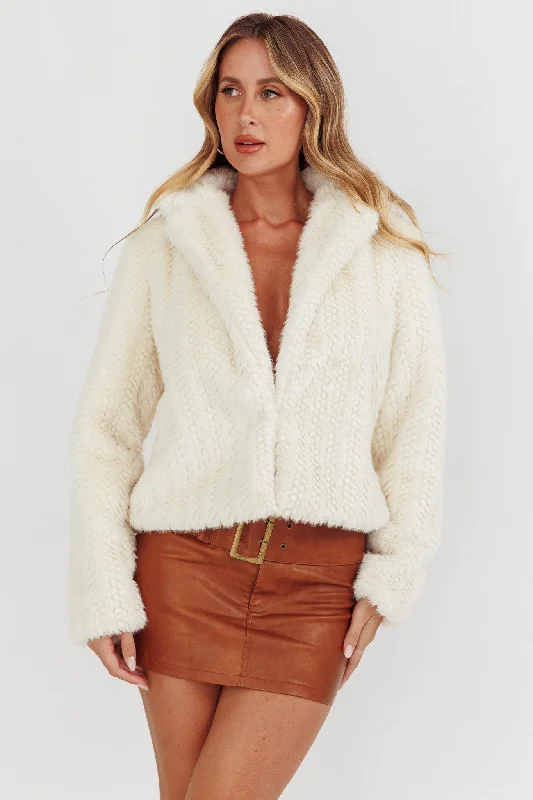 Smoky Mountains Faux Fur Jacket Beige